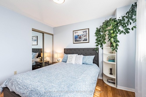 3026 Dalehurst Drive, Mississauga, ON - Indoor Photo Showing Bedroom