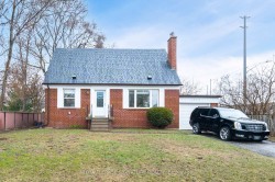 2015 Stanfield Road  Mississauga, ON L4Y 1R2