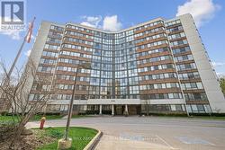 605 - 1240 MARLBOROUGH COURT Oakville, ON L6H 3K7