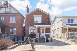 444 MAYBANK AVENUE  Toronto, ON M6N 3S8