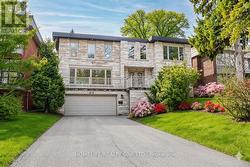 31 BEARWOOD DRIVE Toronto, ON M9A 4G5