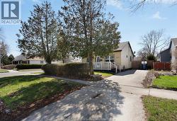 2497 CHANDLER Windsor, ON N8W 4A7