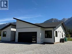 4962 RIVERSIDE Drive Fairmont Hot Springs, BC V0B 1L1