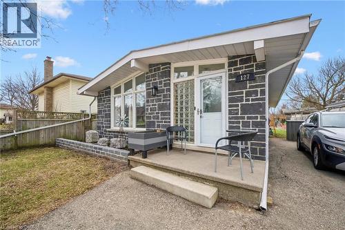 127 Kingswood Drive, Kitchener, ON - Outdoor