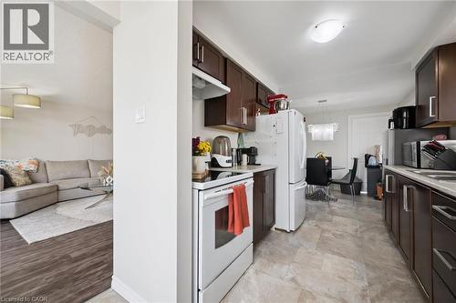 127 Kingswood Drive, Kitchener, ON - Indoor Photo Showing Kitchen