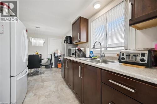 127 Kingswood Drive, Kitchener, ON - Indoor Photo Showing Kitchen With Double Sink