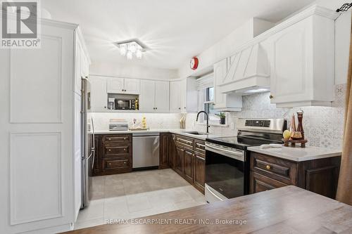101 Organ Crescent, Hamilton, ON - Indoor Photo Showing Kitchen With Upgraded Kitchen