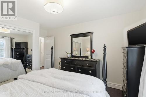 101 Organ Crescent, Hamilton, ON - Indoor Photo Showing Bedroom