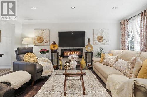 101 Organ Crescent, Hamilton, ON - Indoor Photo Showing Living Room With Fireplace