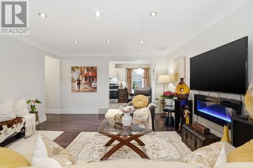 101 Organ Crescent, Hamilton, ON - Indoor Photo Showing Living Room