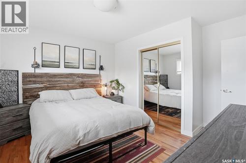 15 Stewart Avenue, Saskatoon, SK - Indoor Photo Showing Bedroom