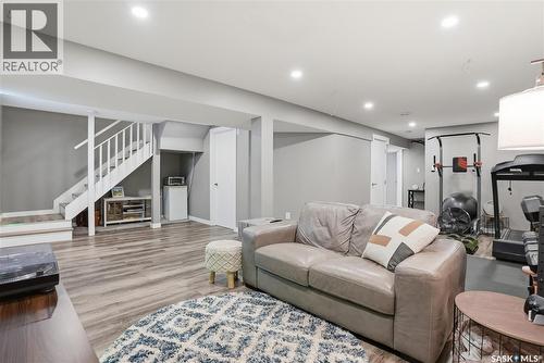 15 Stewart Avenue, Saskatoon, SK - Indoor