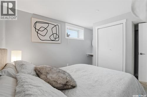 15 Stewart Avenue, Saskatoon, SK - Indoor Photo Showing Bedroom