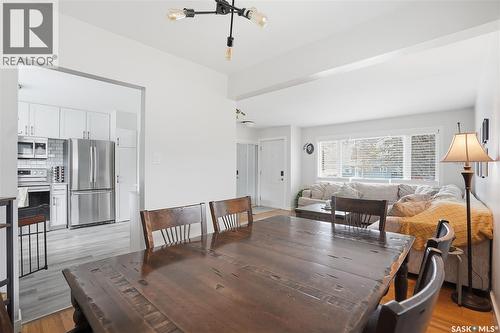 15 Stewart Avenue, Saskatoon, SK - Indoor Photo Showing Dining Room