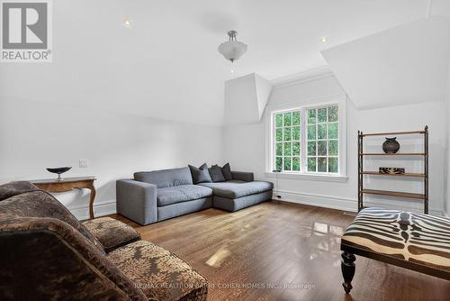 76 Arjay Crescent, Toronto, ON - Indoor Photo Showing Living Room