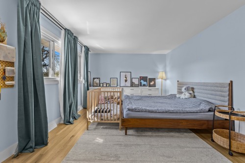 Bedroom - 160 Hampshire Road, Beaconsfield, QC - Indoor Photo Showing Bedroom