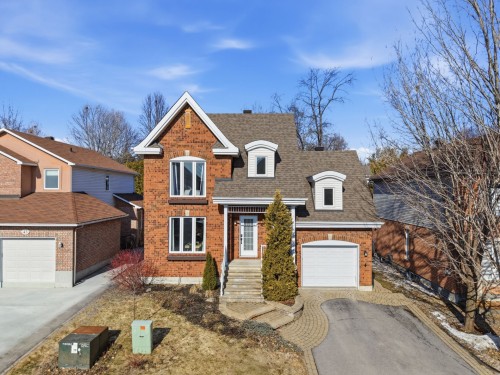 45 Rue de l'Orbite  Gatineau (Hull), QC J9A 3C8