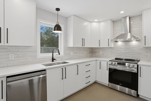 Cuisine - 45 Rue De L'Orbite, Gatineau (Hull), QC - Indoor Photo Showing Kitchen With Double Sink With Upgraded Kitchen