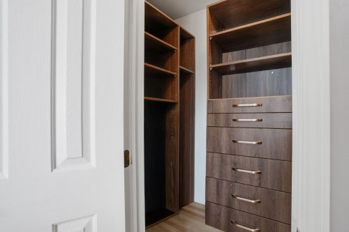 Penderie (Walk-in) - 45 Rue De L'Orbite, Gatineau (Hull), QC - Indoor Photo Showing Other Room