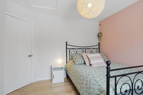 Chambre à coucher - 45 Rue De L'Orbite, Gatineau (Hull), QC - Indoor Photo Showing Bedroom
