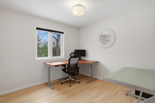 Chambre à coucher - 45 Rue De L'Orbite, Gatineau (Hull), QC - Indoor Photo Showing Office