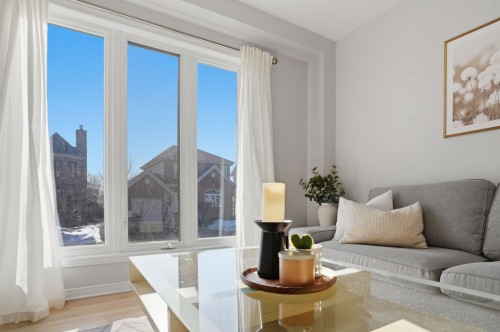 Salon - 45 Rue De L'Orbite, Gatineau (Hull), QC - Indoor Photo Showing Living Room