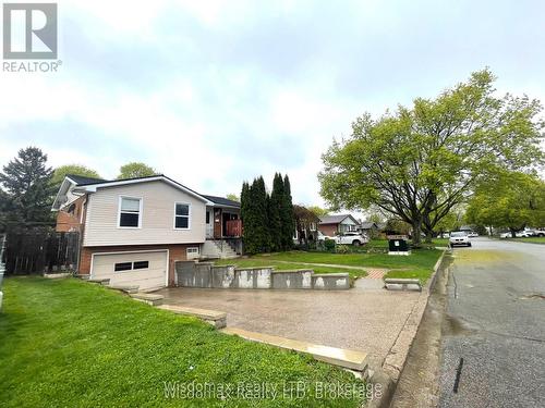 7 Greenmeadow Court, St. Catharines (Fairview), ON - Outdoor