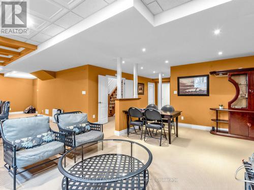 59 Black Walnut Crescent, Richmond Hill, ON - Indoor