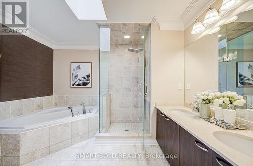 4123 Shipp Drive, Mississauga, ON - Indoor Photo Showing Bathroom