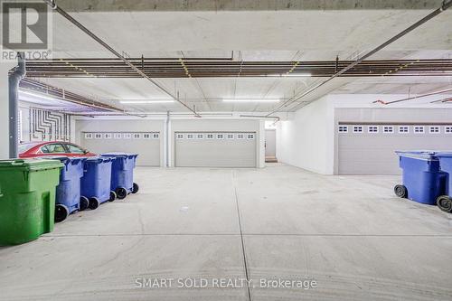 4123 Shipp Drive, Mississauga, ON - Indoor Photo Showing Garage