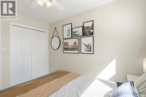 266 Chitek Terrace, Saskatoon, SK - Indoor Photo Showing Bedroom