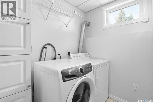 266 Chitek Terrace, Saskatoon, SK - Indoor Photo Showing Laundry Room