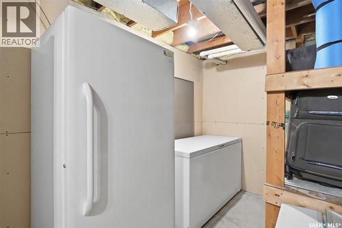 266 Chitek Terrace, Saskatoon, SK - Indoor Photo Showing Laundry Room