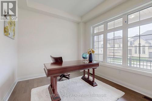 27 Upbound Court, East Gwillimbury, ON - Indoor