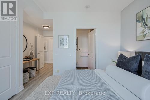 1101 - 58 Marine Parade Drive, Toronto, ON - Indoor Photo Showing Bedroom