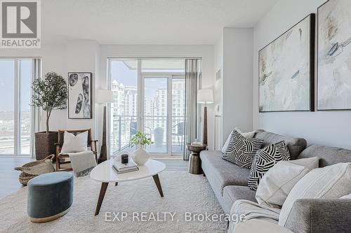 1101 - 58 Marine Parade Drive, Toronto, ON - Indoor Photo Showing Living Room
