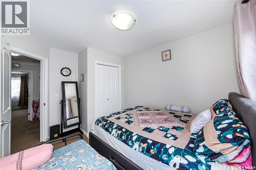 515 Coad Crescent, Saskatoon, SK - Indoor Photo Showing Bedroom