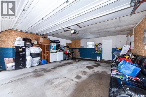 515 Coad Crescent, Saskatoon, SK - Indoor Photo Showing Garage