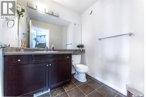 515 Coad Crescent, Saskatoon, SK - Indoor Photo Showing Bathroom