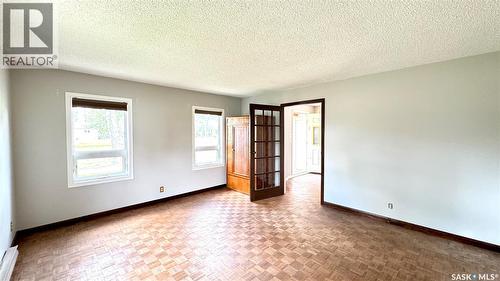 209 1St Street E, Dinsmore, SK - Indoor Photo Showing Other Room