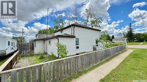 209 1St Street E, Dinsmore, SK - Outdoor With Exterior