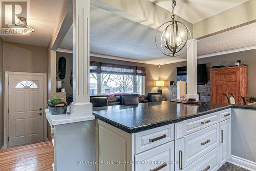 286 Panorama Crescent, London South (South J), ON - Indoor