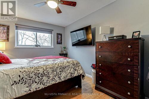 286 Panorama Crescent, London South (South J), ON - Indoor Photo Showing Bedroom
