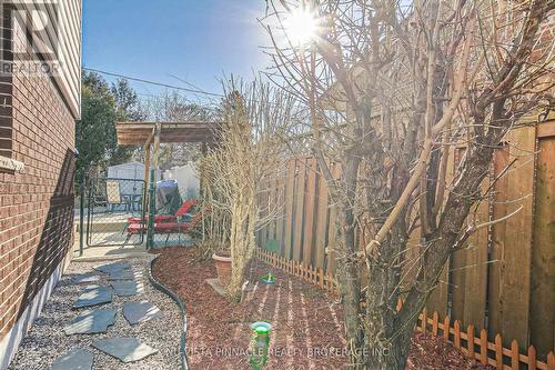286 Panorama Crescent, London South (South J), ON - Outdoor