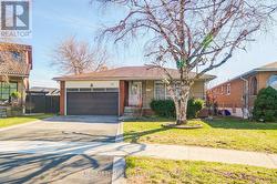 51 KAMLOOPS DRIVE Toronto, ON M2J 3R6