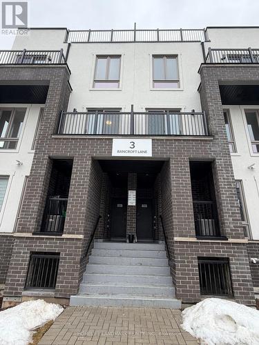 202 - 3 BANCROFT LANE  Richmond Hill, ON L4E 1M1