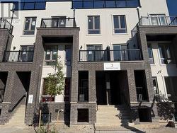 206 - 3 BANCROFT LANE Richmond Hill, ON L4E 1M1