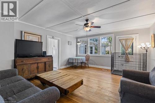 Living room 1 - 92 Francis Street, Cambridge, ON - Indoor Photo Showing Living Room