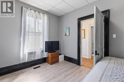 Primary Bedroom - 92 Francis Street, Cambridge, ON - Indoor Photo Showing Bedroom