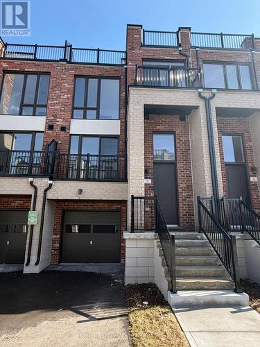 23 BANCROFT LANE  Richmond Hill, ON L4E 1M1